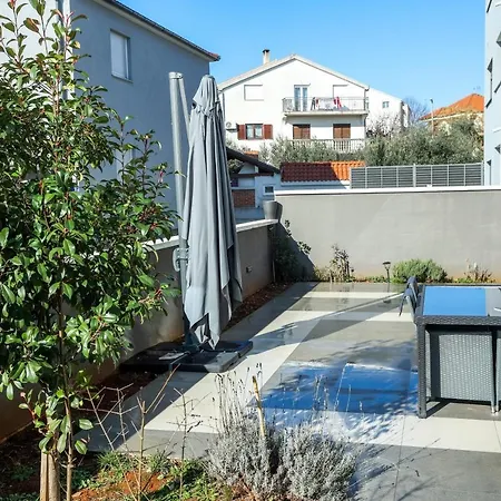Oscar Apartmán *
